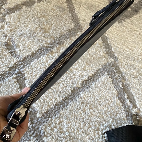 Louis Vuitton trio messenger (small size) - Picture 7 of 17